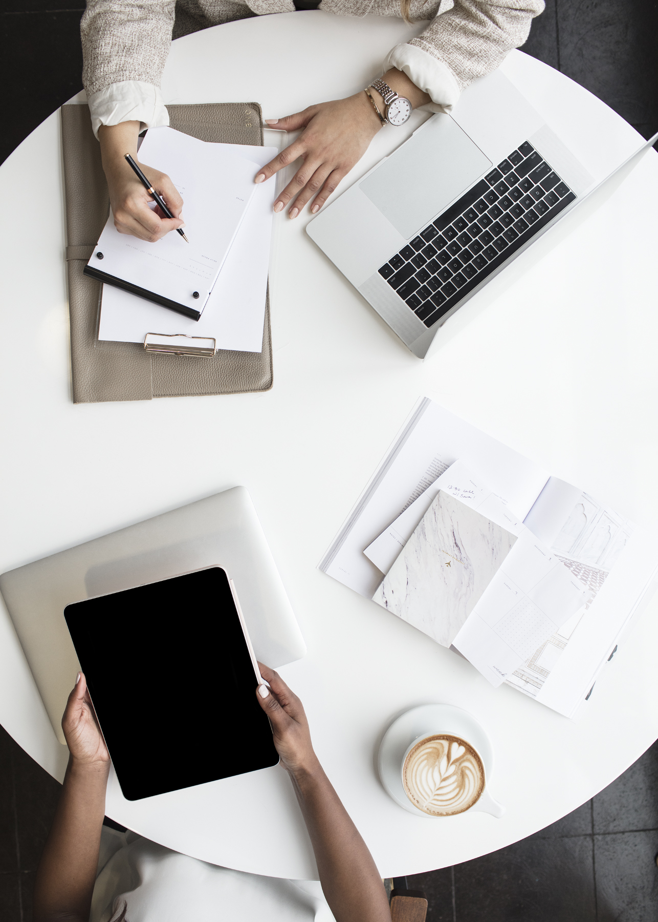 Female Founder scaling smart with an OBM